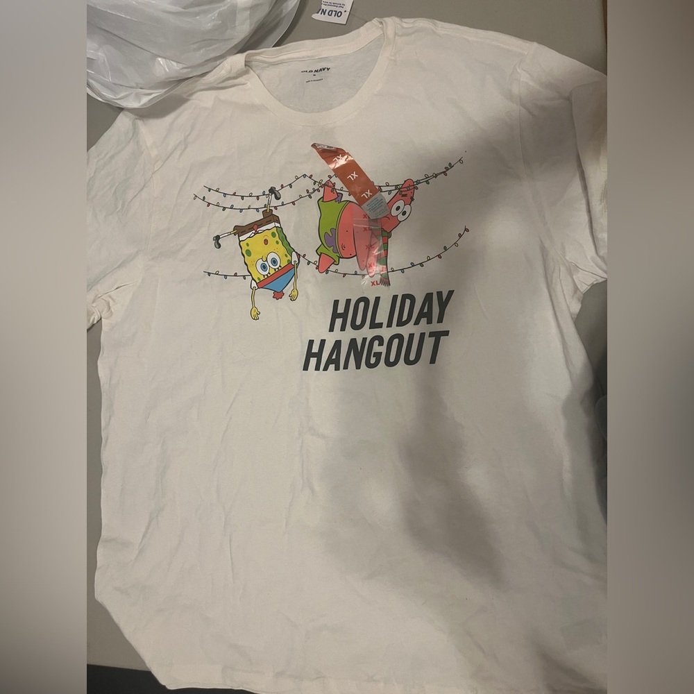 Old Navy Holiday Hangout T-Shirt - Cream